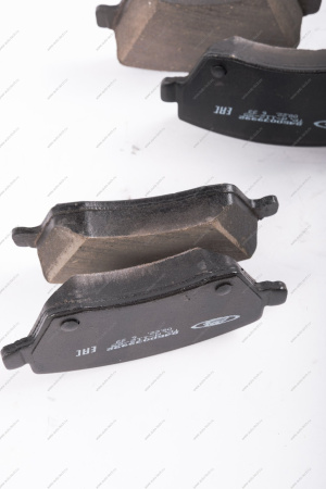 Колодки переднего тормоза к-т Lada Vesta SW/ SW Cross Lada LADA 8450108101