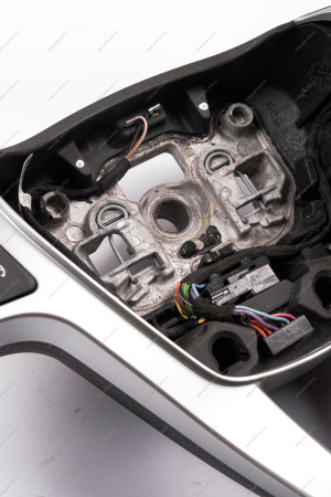 Колесо рулевое с блоками управления аудио-системой, круиз-контролем и обогревом Lada Vesta NG Lada LADA 8450033926