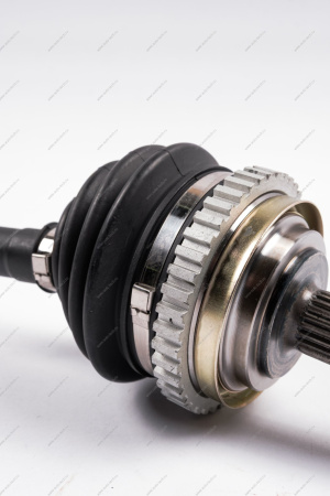 Привод ВАЗ-2170/1118/2190 левого переднего колеса в сборе с АБС Pilenga Pilenga AXP1120