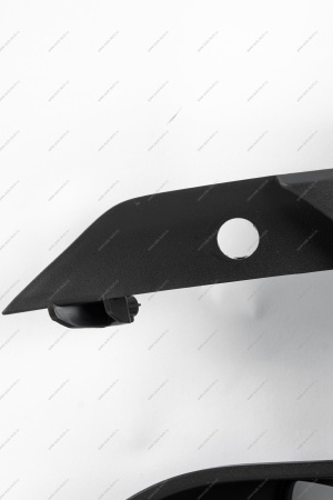 Облицовка ПТФ правая ( с отв. под парктроник) LADA Vesta SW Cross FL Lada LADA 8450042711