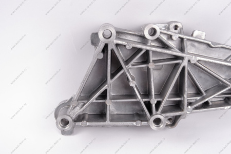 Кронштейн ВАЗ-2190 опоры двигателя (для авто с кондиц) Lada LADA 21900100115700