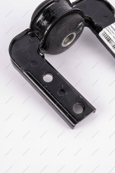 Кронштейн переднего шарнира растяжки передней подвески с подушкой в сборе ВАЗ-2190 Lada АвтоВАЗ 21900290404910