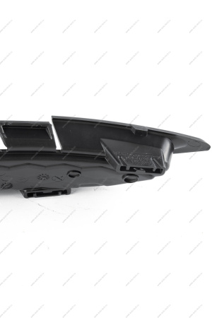 Крышка окна под заднюю буксирную проушину LADA Vesta FL Lada LADA 8450041065