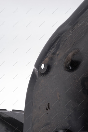 Кожух защитный ВАЗ-2170 правый (штатный) Lada LADA 21700-8403602-00