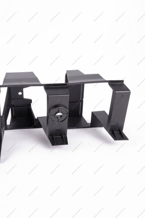 Усилитель переднего бампера средний (пластик) LADA Vesta FL Lada LADA 8450040060