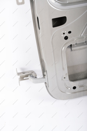 Дверь задка правая (под стекло) (катафорезный грунт) LADA Largus Lada LADA 901005637R