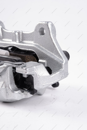 Суппорт передний правый в сборе Renault Logan II, Sandero (410016069R +2шт 410602581R) Renault RENAULT 410010121R