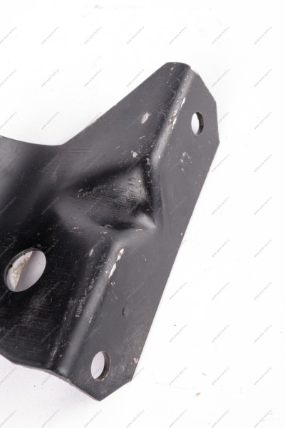 Кр-н заднего бампера ВАЗ-2105 боковой правый (крепёж труб) Lada LADA 21050-2804034-00