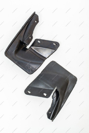 Брызговики заднего крыла ВАЗ-2108 правый+ левый (пластик) к-т LADA 21080-8404412+13