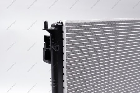 Радиатор охлаждения LADA Largus/RENAULT Logan под авто с кондиц. дв. K7M 8кл MARSHALL Marshall M4991002