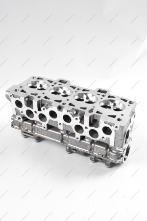 Головка блока цилиндров без шпилек в сборе (с направляющими втулками, без клапанов и вала распределительного) АвтоВАЗ АвтоВАЗ 11186100301100