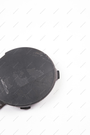 Заглушка окна переднего бампера LADA Largus/Лада Ларгус под буксир. крюк (под окраску) Lada LADA 8450000302