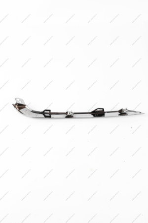 Молдинг переднего бампера нижний правый (FL) LADA GRANTA 2018- Lada LADA 8450100992