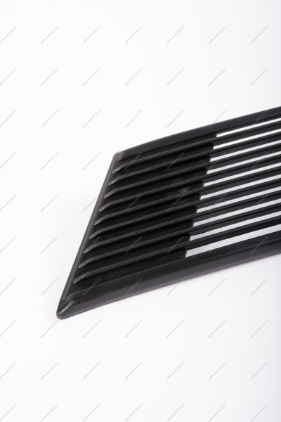 Дефлектор ВАЗ-2105 стойки задней правой (решетка вентил) (ДААЗ) Lada LADA 21050-5701040-00