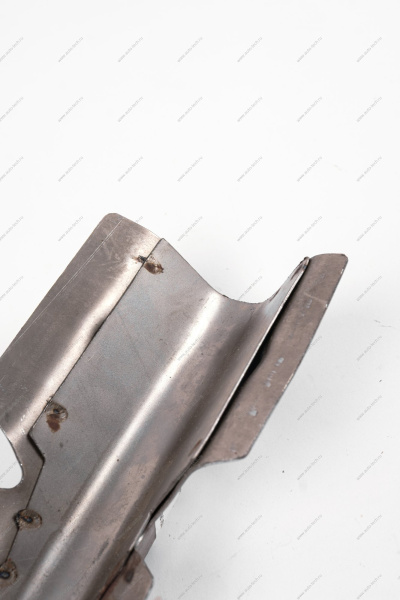 Поддомкратник ВАЗ-2121 задний левый (кронштейн) Lada LADA 21210510141100