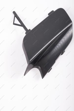 Крышка окна под переднюю буксирную проушину Lada Vesta SW Cross Lada LADA 8450031005