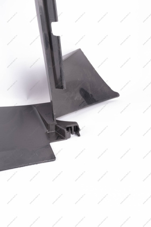 Щиток радиатора (дефлектор) на авто без кондиц. LADA Vesta Lada LADA 8450030226