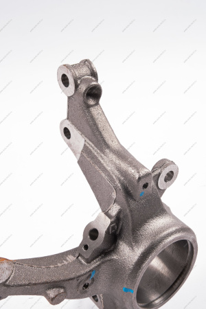 Кулак поворотный передний правый с АБС LADA XRAY Renault RENAULT 400143444R