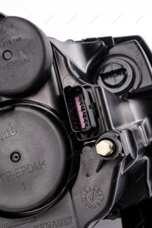 Фара левая (лампа H7) LADA Largus (FL) NEW Lada LADA 8450092037