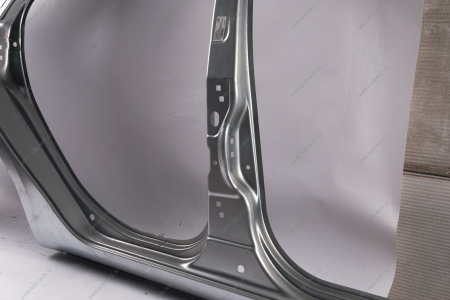 Боковина кузова LADA Vesta/Веста седан наружная правая (ОЦИНКОВАННОЕ напыление) Lada LADA 8450007483