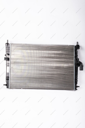 Радиатор охлаждения LADA Largus/Лада Ларгус с кондиц. 16 кл. . Lada LADA 214100598R