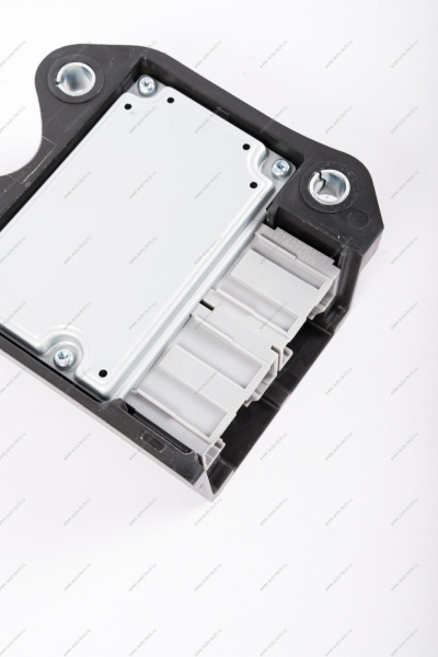 Блок управления Lada Vesta системы надувных подушек безопасности (ТАКАТА Шанхай) Lada ТАКАТА Шанхай 8450007028