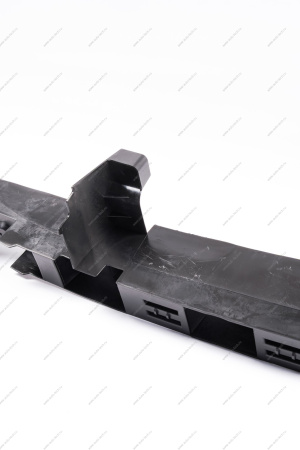 Усилитель LADA XRAY переднего бампера пластмасс Lada LADA 620900836R