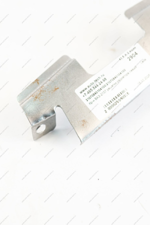 Кр-н ВАЗ-2107 решетки радиатора левый Lada LADA 21070840104100