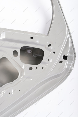 Дверь задняя правая Lada Vesta SW Cross (универсал) (катафорезный грунт) Lada LADA 8450102345