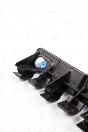 Кронштейн Lada LARGUS заднего бампера правый Renault RENAULT 8200846262