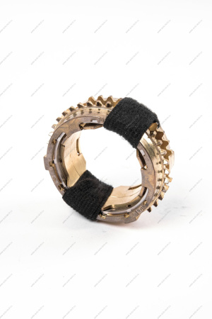 Кольцо блокирующее кпп синхронизатора 1-2 передачи вн диам D=46 КПП-JH3 к-т LADA Largus Renault RENAULT 7701474771