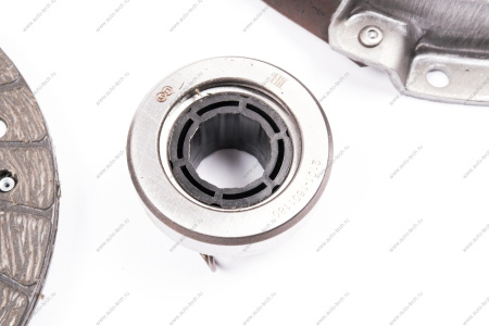 Комплект сцепления (корзина, диск, подшипник выжимной) ВАЗ-21213 дв.1,7 (фирм. упак. LADA) Lada LADA 21213160100000