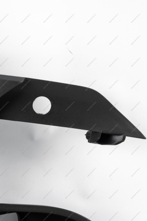 Облицовка ПТФ левая ( с отв. под парктроник) LADA Vesta SW Cross FL Lada LADA 8450042710