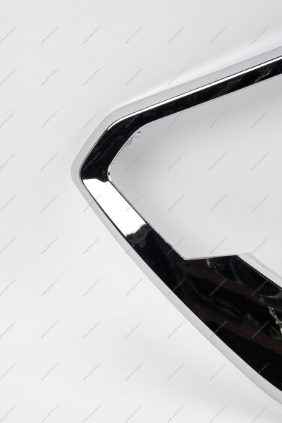 Молдинг переднего бампера нижний левый (хром) LADA Vesta FL Россия Россия 8450040053