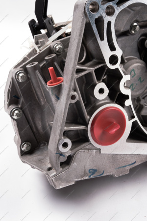 Коробка передач JR5-549 (BVM5-JR5/K4M,K7M) (тросовый привод) LADA Largus Renault RENAULT 320108760R