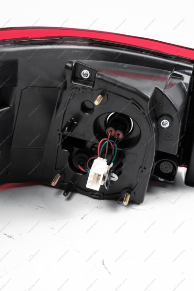 Фонарь задний наружный правый светодиодный LADA Vesta FL Россия Россия 8450040002