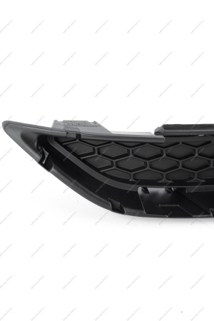 Крышка окна под заднюю буксирную проушину LADA Vesta FL Lada LADA 8450041065