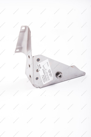 Кронштейн LADA NIVA TRAVEL переднего бампера боковой левый Lada LADA 21230280303380