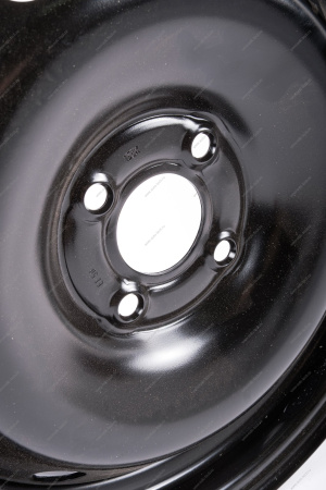 Диск колесный R-15 15X6 4X100 ET50 D60 штамп цвет черный LADA Largus Lada LADA 403005459R