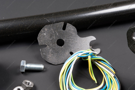 ТСУ (фаркоп) ВАЗ 2121 4x4, 21213, 21214 4x4, 2131, 2129 4x4, Niva Urban 4x4, Niva Legend 4х4 Дополнительное оборудование LADA 005_