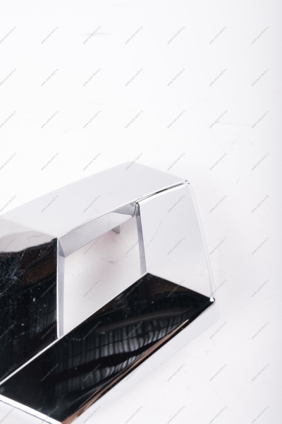 Эмблема ромб RENAULT Logan/Рено Логан перед. с 2010 г.8200667538/8200115114 ( ш-9см, в-11.5см) Renault RENAULT 628909891R