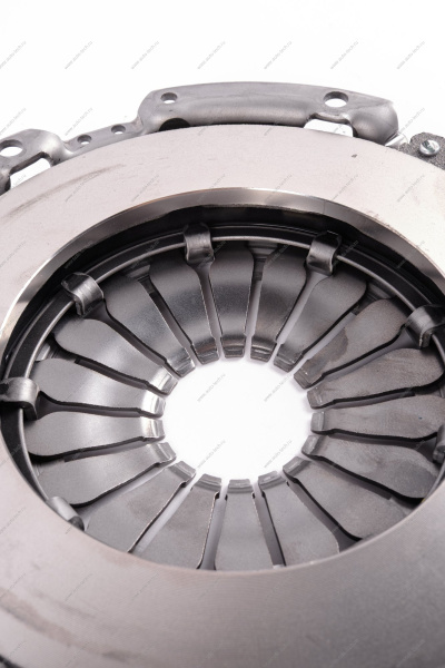 Комплект сцепления без подшипника для а/м Lada Largus / Xray / Iskra с дв.11182/21129 d=215мм (Автоприбор) ORIGINAL Lada LADA 8450120640