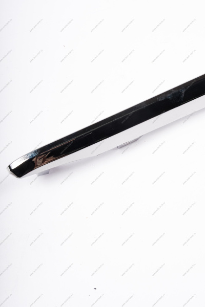 Молдинг переднего бампера нижний левый хром LADA Xray Cross (СЭД) Lada LADA 8450021098