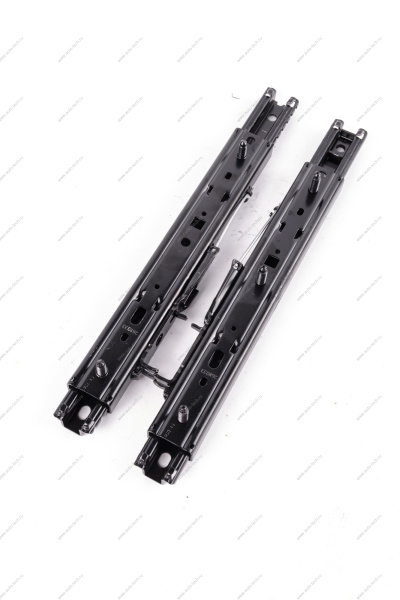 Комплект направляющих сидения правого(пассажира) LADA Largus Renault RENAULT 6001550384