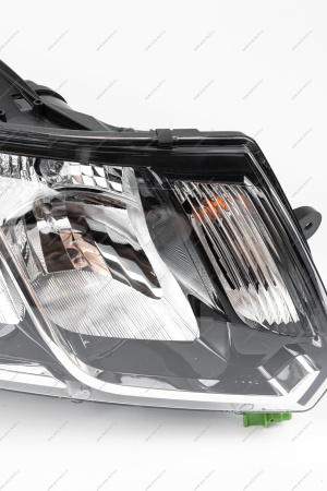 Фара правая RENAULT Logan/Рено Логан 2014- лампа H7 ALRU Renault RENAULT 260105559R