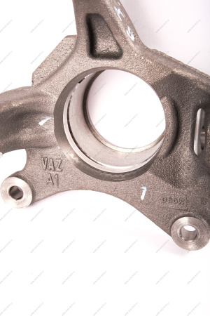 Кулак поворотный правый RENAULT Duster Renault RENAULT 400140943R