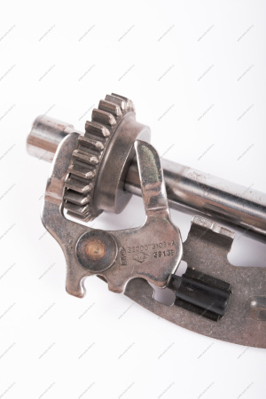 Ось заднего хода LADA Largus с промежуточной шестерней в сборе ( без упаковки) Renault RENAULT 8200313126