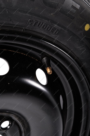 Автошина зимняя шипованная FORMULA ICE 185/65/15 +диск колесный 403005459R 1шт Pirelli LADA 99995711856515