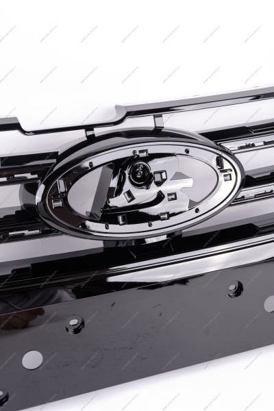 Решетка LADA Vesta NG радиатора средняя (черный лак) Lada LADA 8450042841