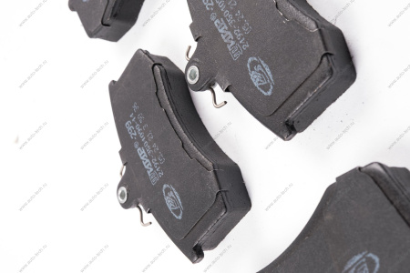 Комплект передних тормозных колодок с противошумной пластиной (ТИИР299 (комп 4шт) Lada LADA 21920350180083